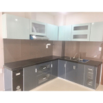 TỦ BẾP NHÔM KÍNH 005