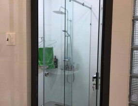 Nhận làm cửa kính cường lực cho shop nhanh chóng