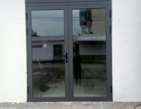 Làm ban công kính trọn gói từ A đến Z với mức giá ưu đãi