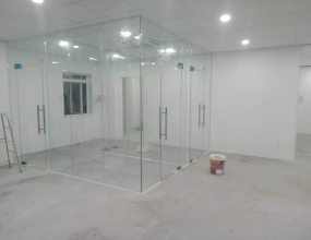 Lưu ngay đơn vị nhận làm kính cường lực theo yêu cầu