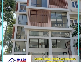 Dịch vụ thi công lan can cầu thang tại Hóc Môn
