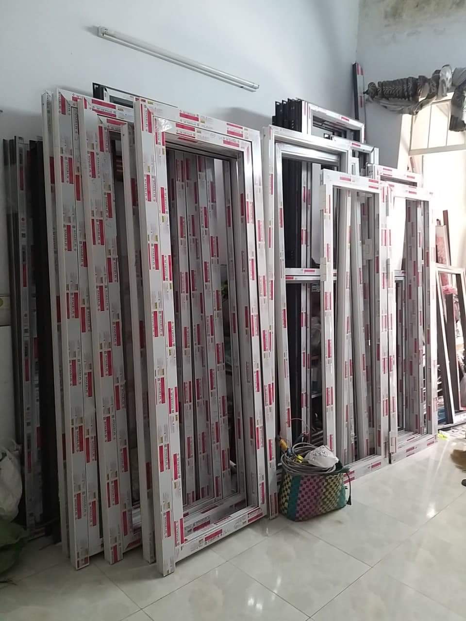 Công Ty TNHH Nhôm Kính Phúc An Khang 