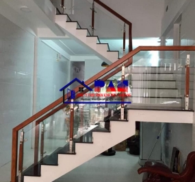 CẦU THANG KÍNH CƯỜNG LỰC 003