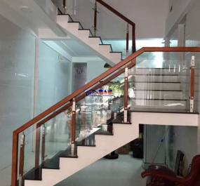 CẦU THANG KÍNH CƯỜNG LỰC 003