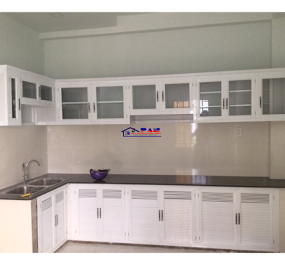 TỦ BẾP NHÔM KÍNH CHỮ L